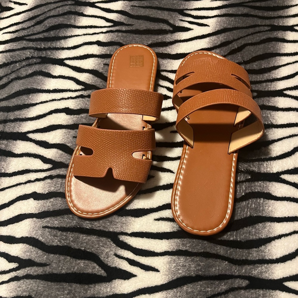 Women's Tan Slide Sandals